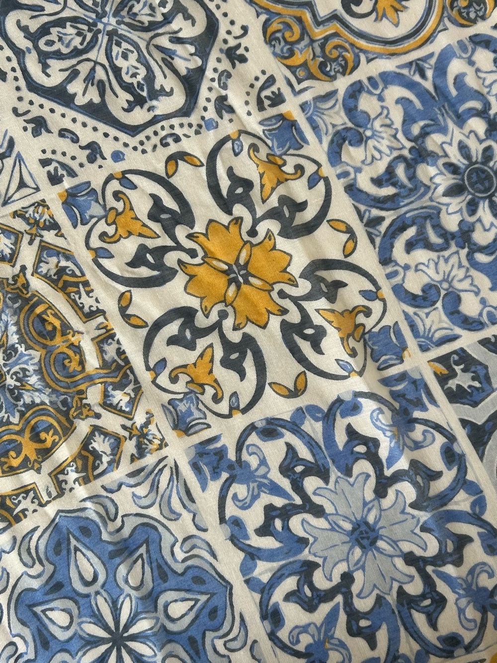 Blue and Gold Paisley Design Scarf - Picture 4 of 6
